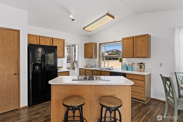 35002 14th Avenue SW, Federal Way, WA 98023
