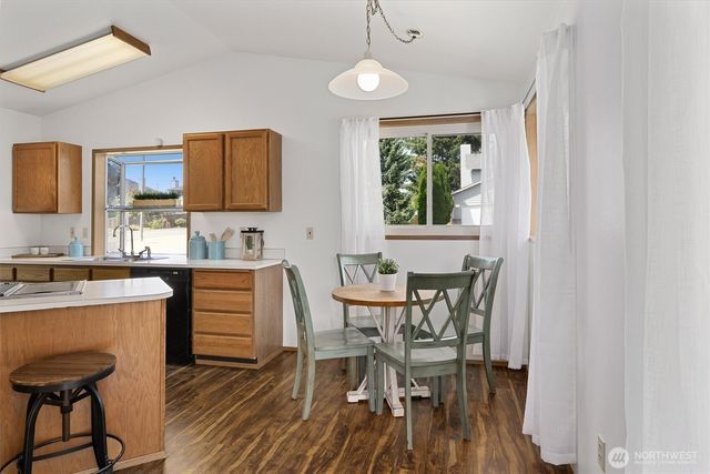 35002 14th Avenue SW, Federal Way, WA 98023