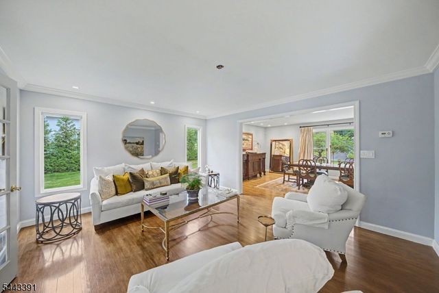 6 Coventry Rd, Livingston Twp., NJ 07039