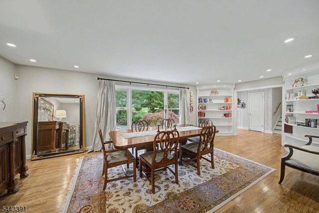 6 Coventry Rd, Livingston Twp., NJ 07039