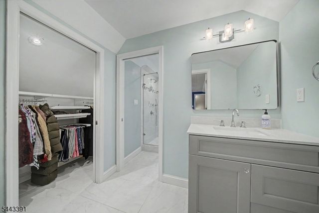 6 Coventry Rd, Livingston Twp., NJ 07039