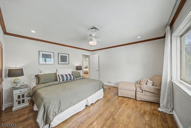 6 Coventry Rd, Livingston Twp., NJ 07039