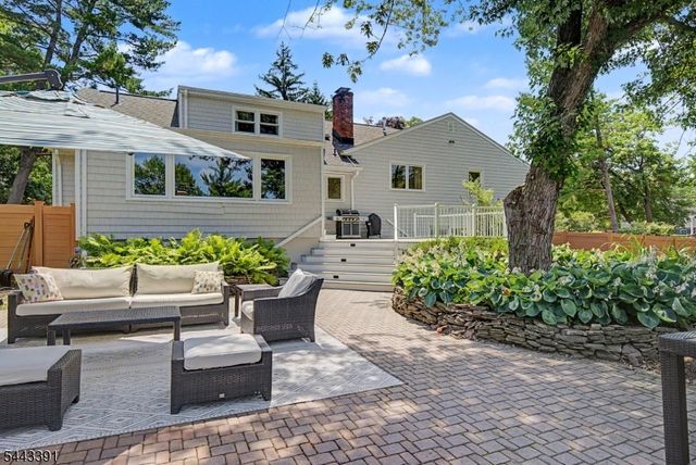 6 Coventry Rd, Livingston Twp., NJ 07039