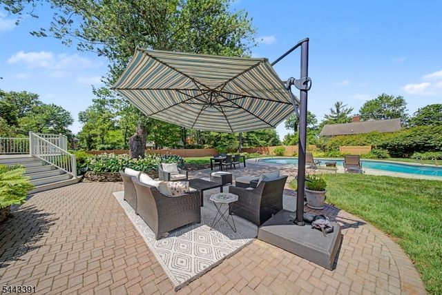 6 Coventry Rd, Livingston Twp., NJ 07039