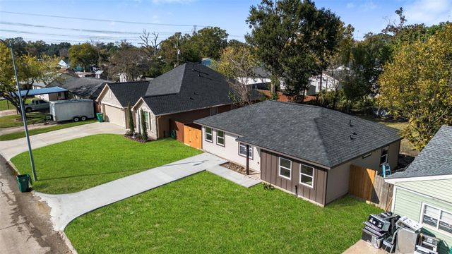 2311 Pomona Drive, Pasadena, TX 77506