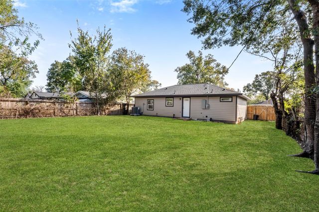 2311 Pomona Drive, Pasadena, TX 77506