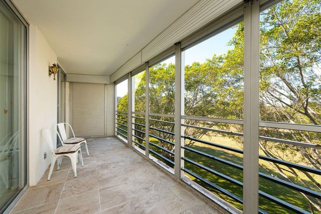 6461 NW 2 Avenue 403, Boca Raton, FL 33487