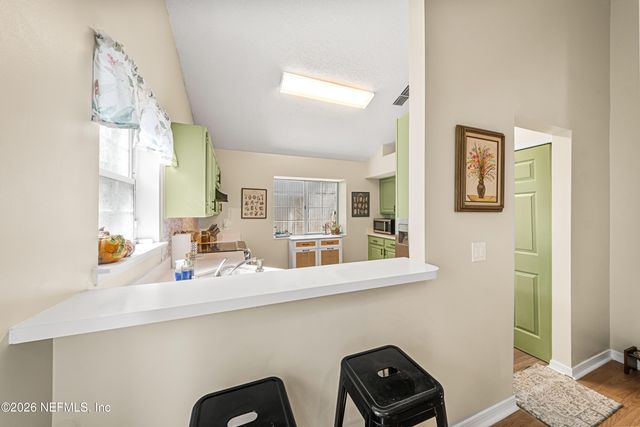 7764 MYSTIC POINT Court E, Jacksonville, FL 32277