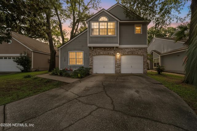 7764 MYSTIC POINT Court E, Jacksonville, FL 32277