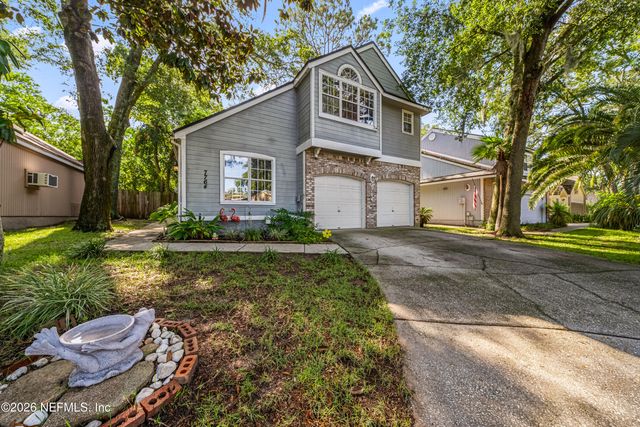 7764 MYSTIC POINT Court E, Jacksonville, FL 32277