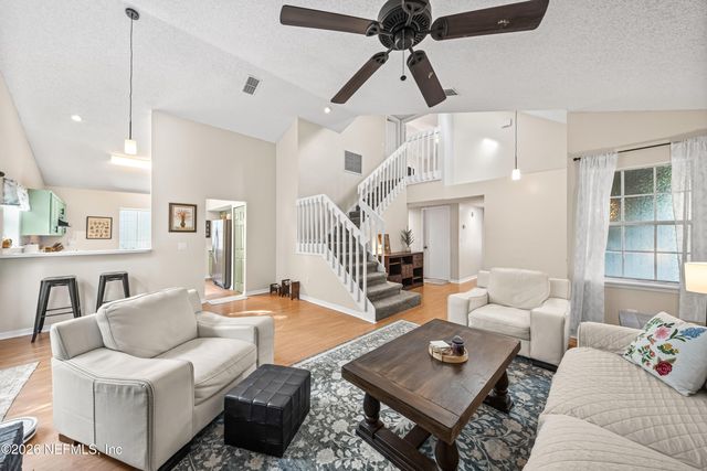 7764 MYSTIC POINT Court E, Jacksonville, FL 32277