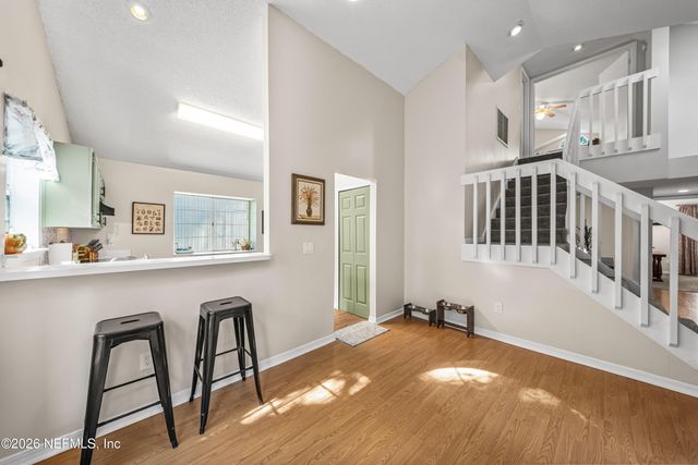 7764 MYSTIC POINT Court E, Jacksonville, FL 32277