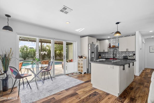 7647 E CATALINA Drive, Scottsdale, AZ 85251