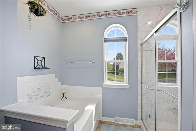 407 LAKE ST, Ephrata, PA 17522