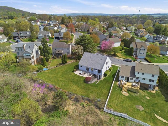 407 LAKE ST, Ephrata, PA 17522