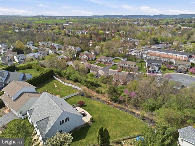 407 LAKE ST, Ephrata, PA 17522