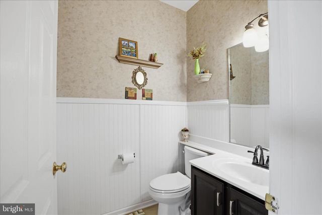 407 LAKE ST, Ephrata, PA 17522