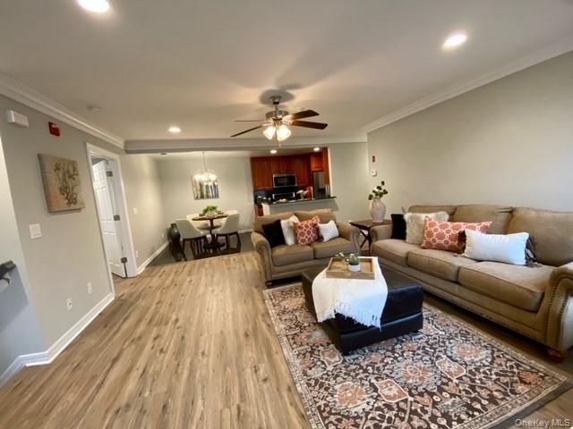 204 Vista View Drive 204, Farmingville, NY 11738