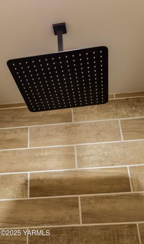 119 vineyard view Ln, Yakima, WA 98901