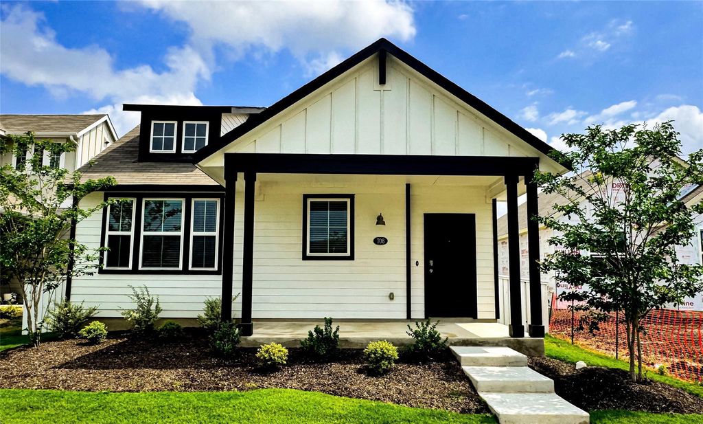 708 Running Creek DR, Kyle, TX 78640