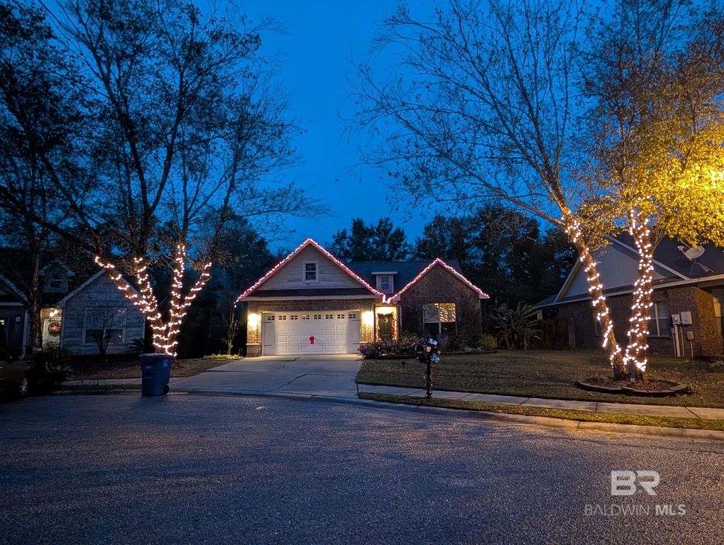 1102 Crown Walk Drive, Foley, AL 36535