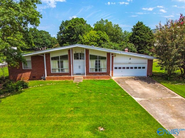1217 Kingsway Road, Huntsville, AL 35802