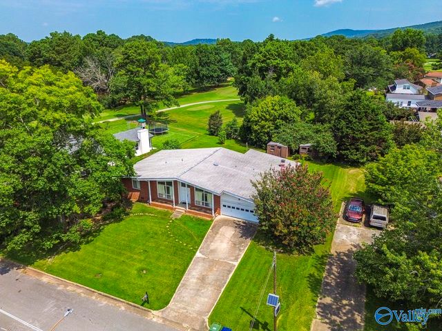 1217 Kingsway Road, Huntsville, AL 35802