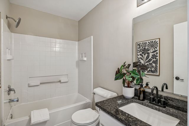 1002 Halifax Ln, Antioch, TN 37013