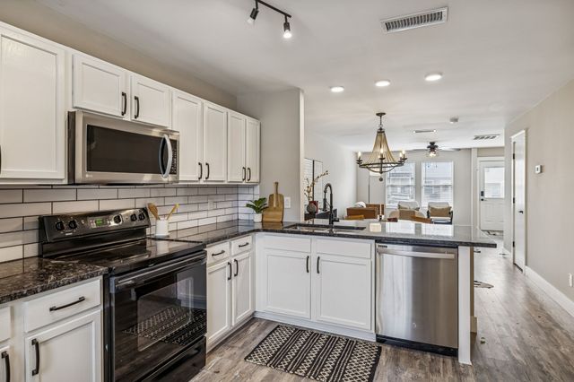 1002 Halifax Ln, Antioch, TN 37013