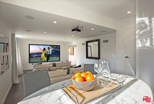 3319 Charleston Way, Los Angeles, CA 90068