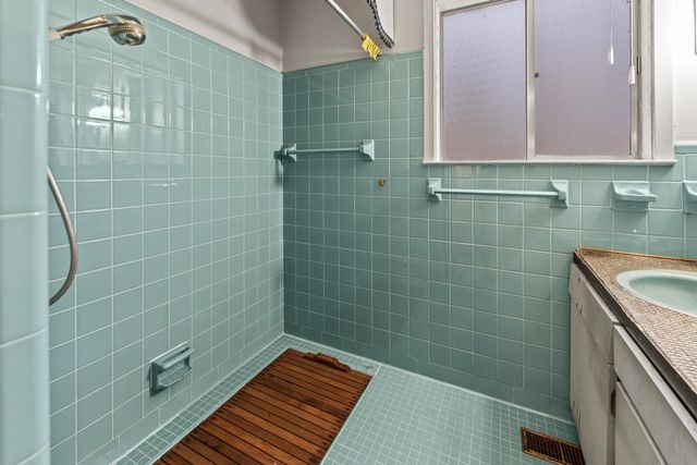 3981 GLENDALE DR, Memphis, TN 38128