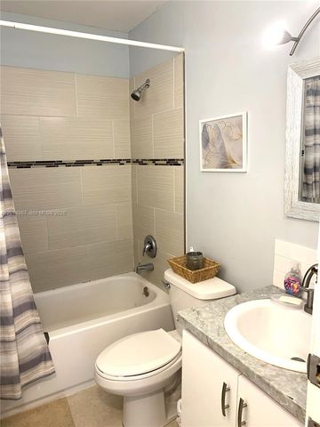 4904 SW 139th Ct, Miami, FL 33175