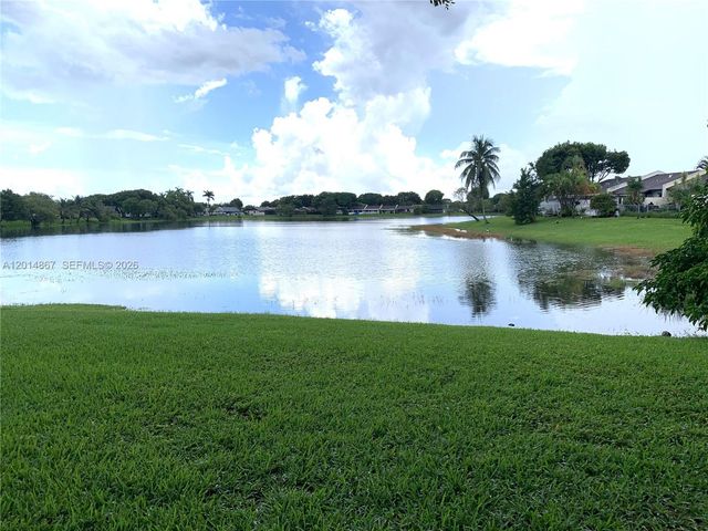 4904 SW 139th Ct, Miami, FL 33175