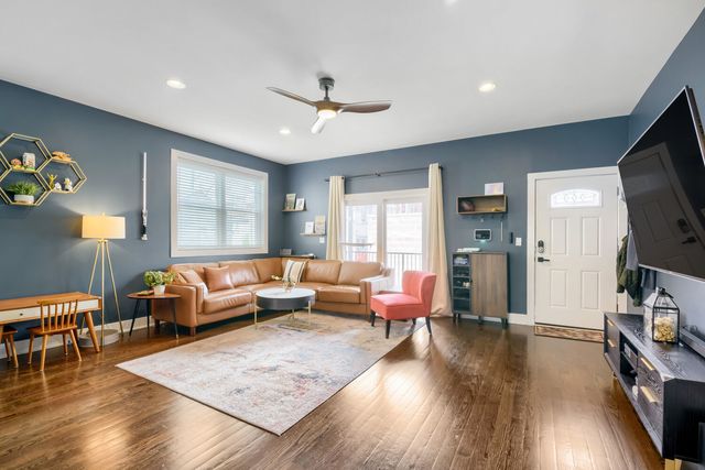 1008 W Cullerton Street 1W, Chicago, IL 60608