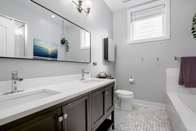 1008 W Cullerton Street 1W, Chicago, IL 60608