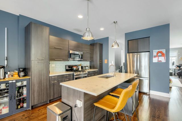 1008 W Cullerton Street 1W, Chicago, IL 60608