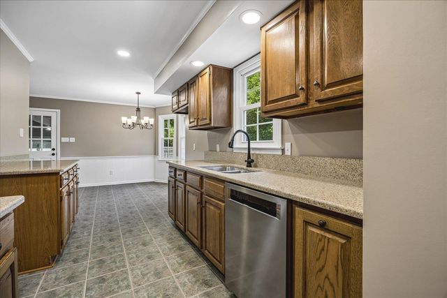 1090 MARTINSBURG CV, Collierville, TN 38017