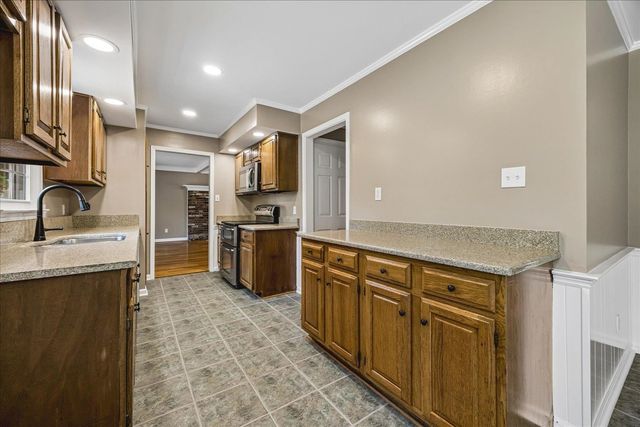 1090 MARTINSBURG CV, Collierville, TN 38017