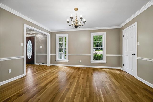 1090 MARTINSBURG CV, Collierville, TN 38017