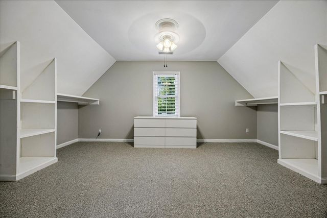 1090 MARTINSBURG CV, Collierville, TN 38017