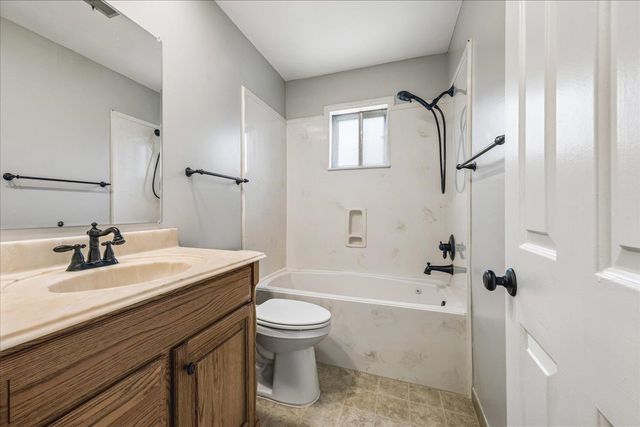 1090 MARTINSBURG CV, Collierville, TN 38017