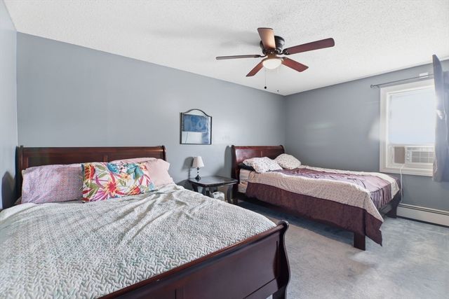109 Andersen Rd 109, Chicopee, MA 01022