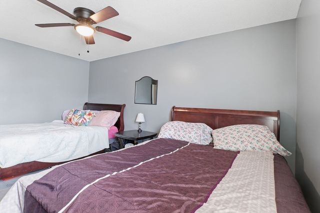 109 Andersen Rd 109, Chicopee, MA 01022