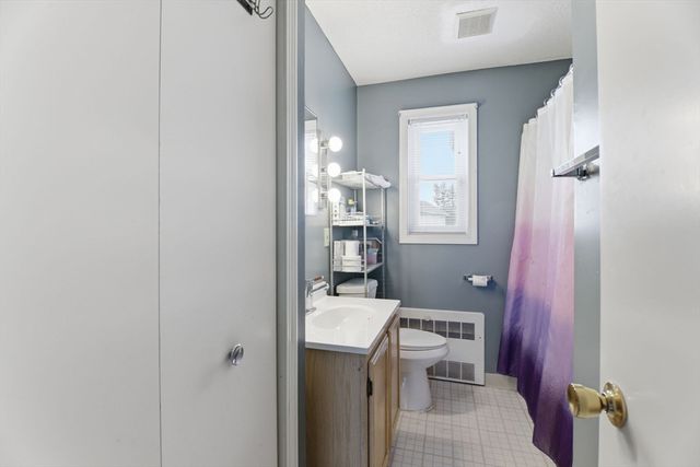 109 Andersen Rd 109, Chicopee, MA 01022