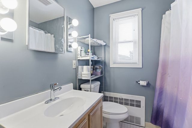 109 Andersen Rd 109, Chicopee, MA 01022