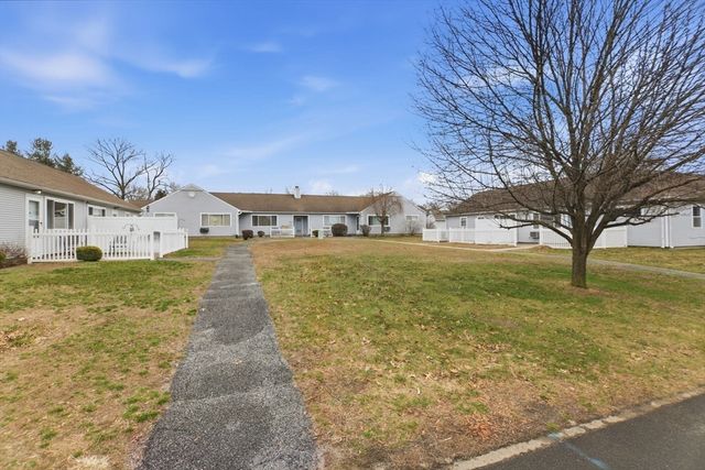 109 Andersen Rd 109, Chicopee, MA 01022