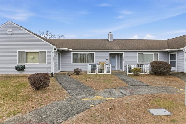 109 Andersen Rd 109, Chicopee, MA 01022