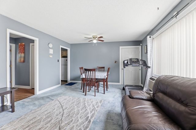 109 Andersen Rd 109, Chicopee, MA 01022