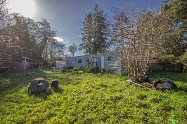 1725 Peach Avenue, Mckinleyville, CA 95519