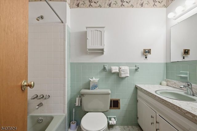 1306 Tooz Place, South Plainfield Boro, NJ 07080